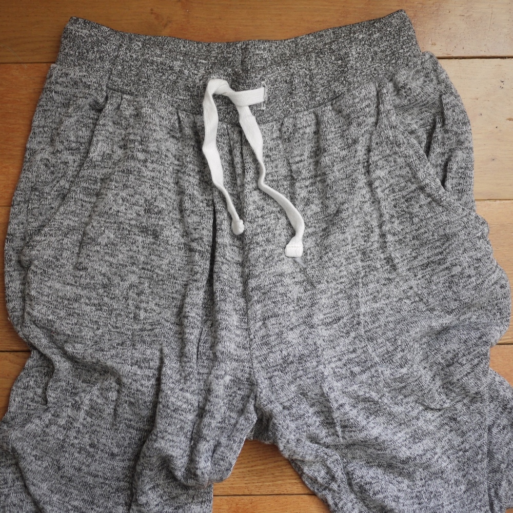 H & M Logg Kids Gray Sweatpants Size 9-10Y